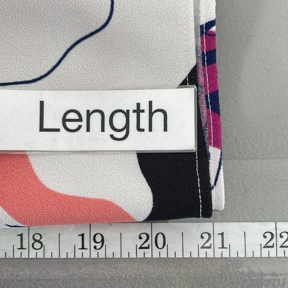 Halogen Blouse Women's XS Extra Small White Blue Pink Floral Short Sleeve Top - Picture 14 of 14